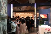 合盘八字百年典藏首渡重洋 124套英国工艺美术运动珍品亮相天津